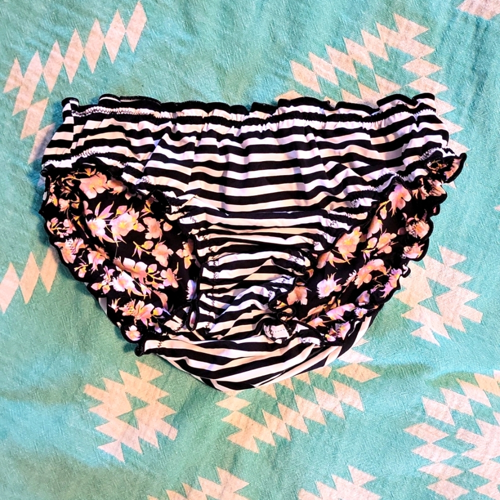 Bathing suit